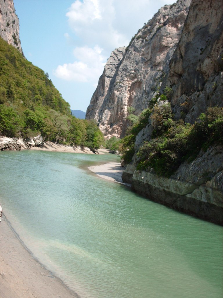 Riserva Naturale Statale Gola del Furlo.